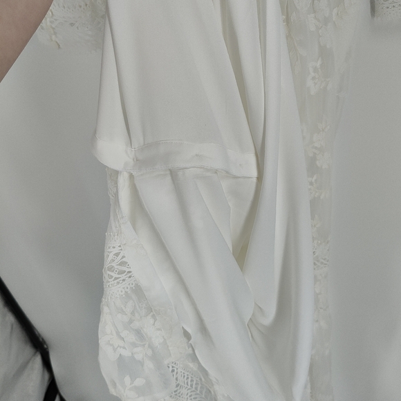 Ever New Lila Embroidered Midi Dress - Picture 9 of 9